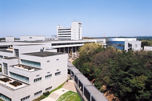 愛知大学